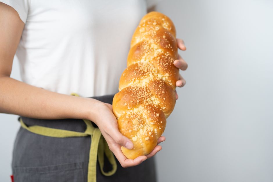 Glutenfri vetelängd – flätad kanellängd (recept)