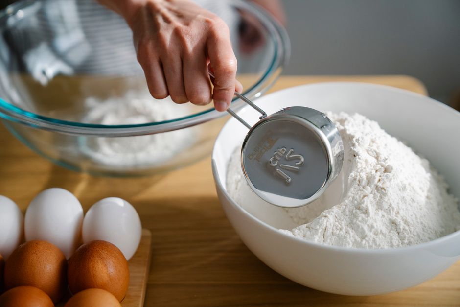 Hur mycket glutenfritt mjöl motsvarar 1 dl vetemjöl? – Omräkningsguide